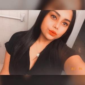 Meet your Posher, Nayeli